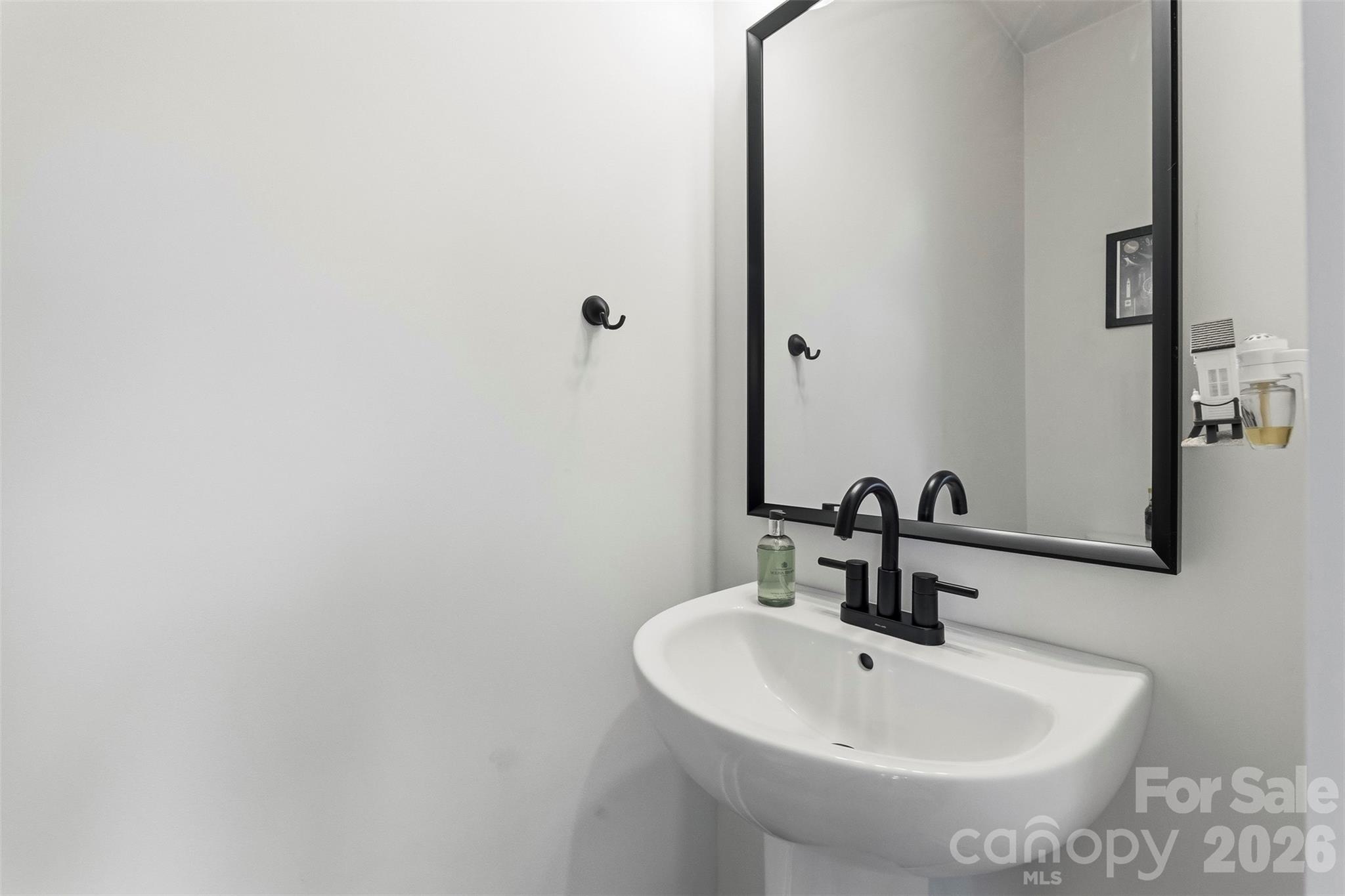 Hawthorne Commons - Residential