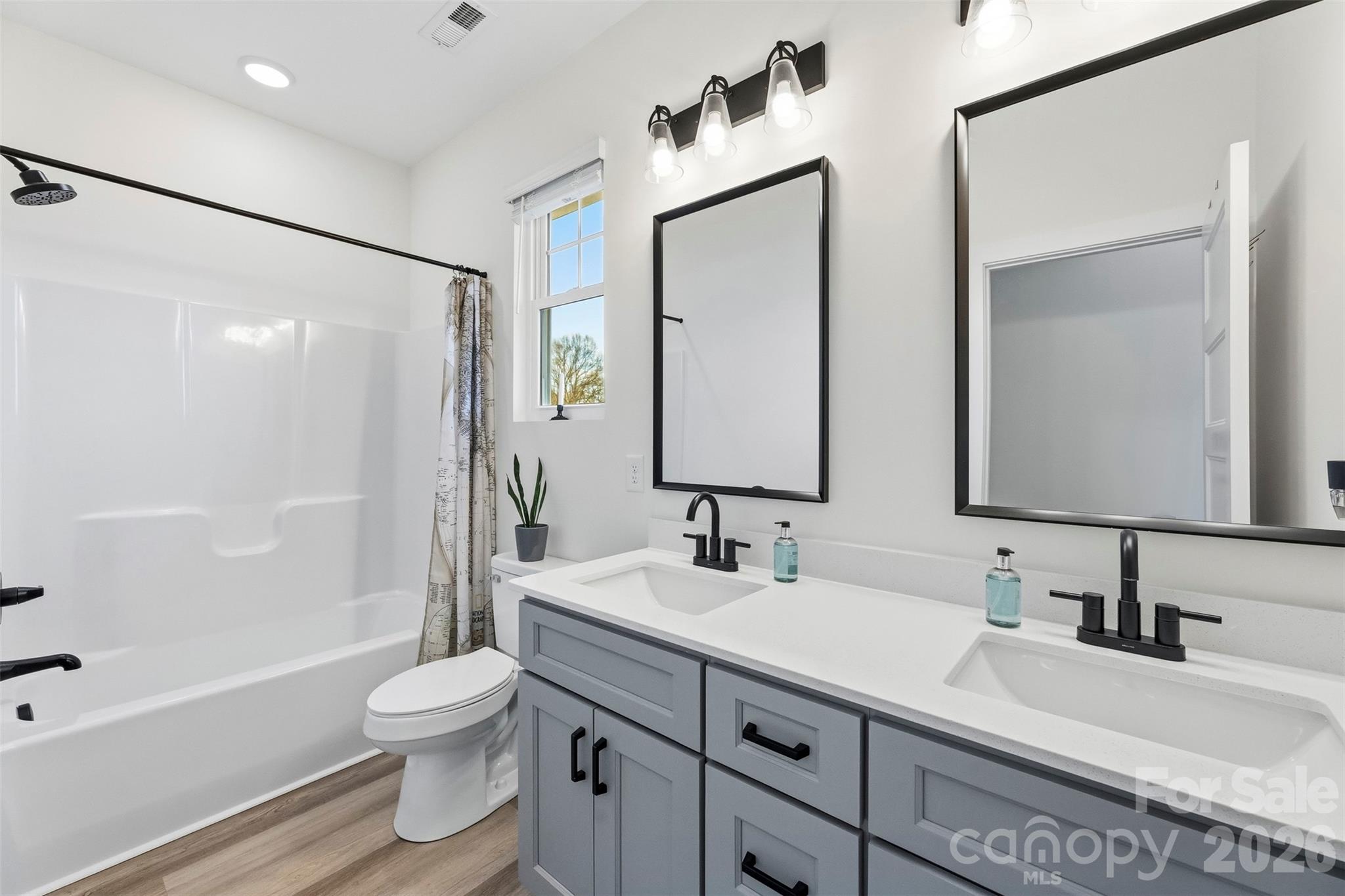 Hawthorne Commons - Residential