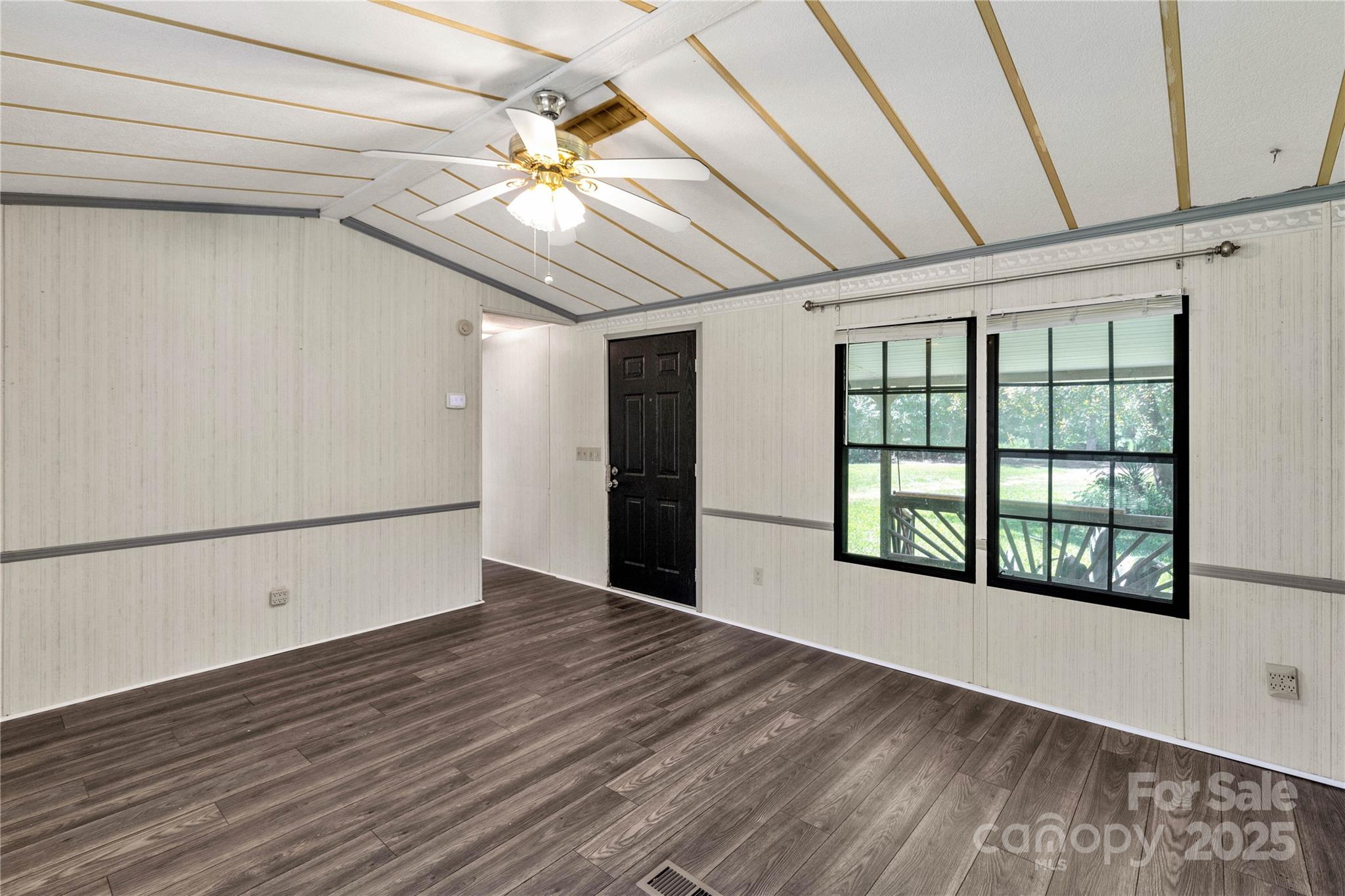 4331 Palmer Lloyd Road 11