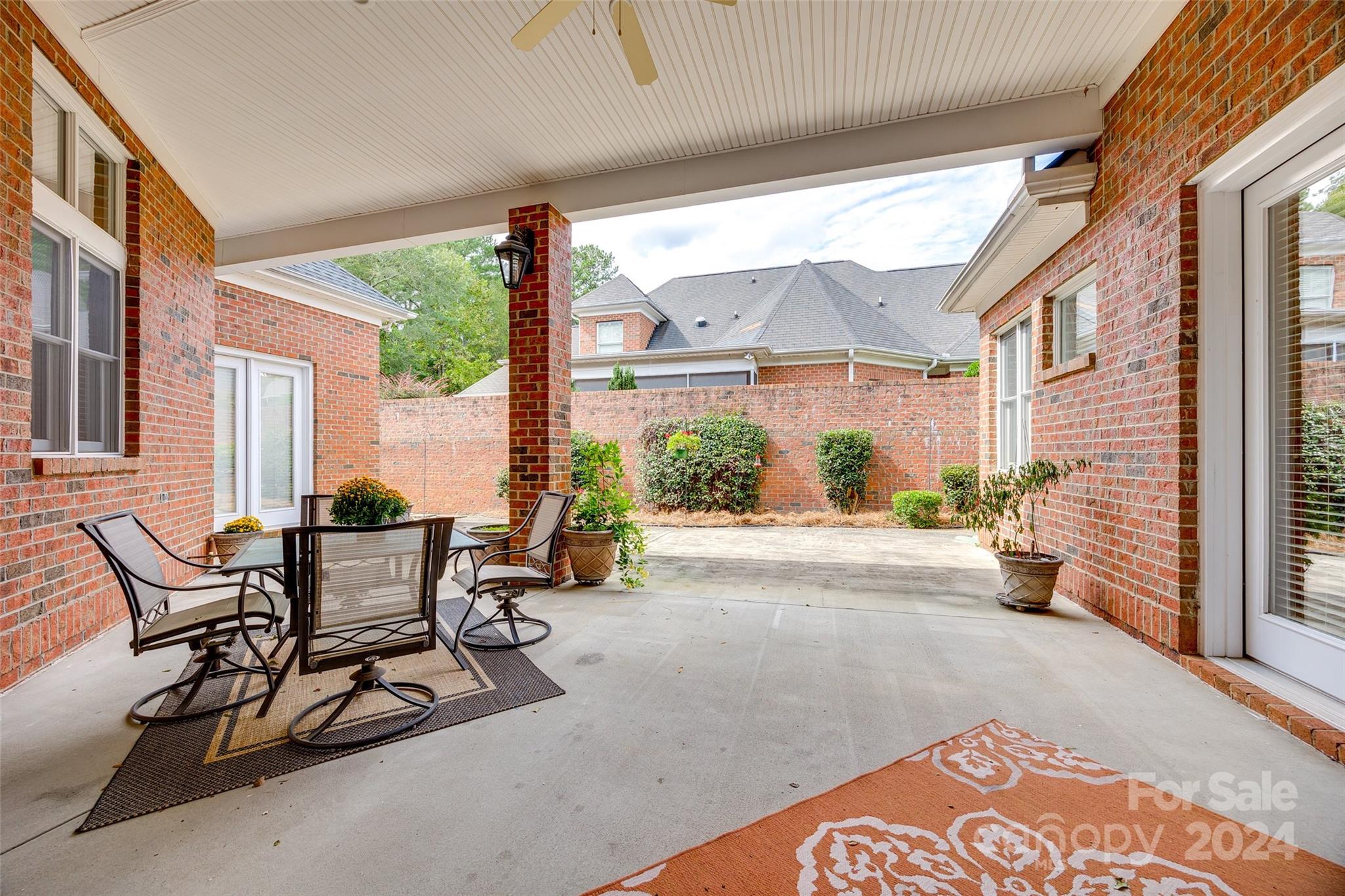 Laurel Creek - Residential