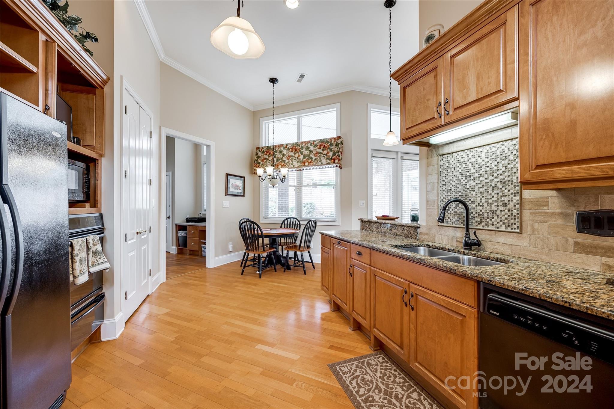 Laurel Creek - Residential