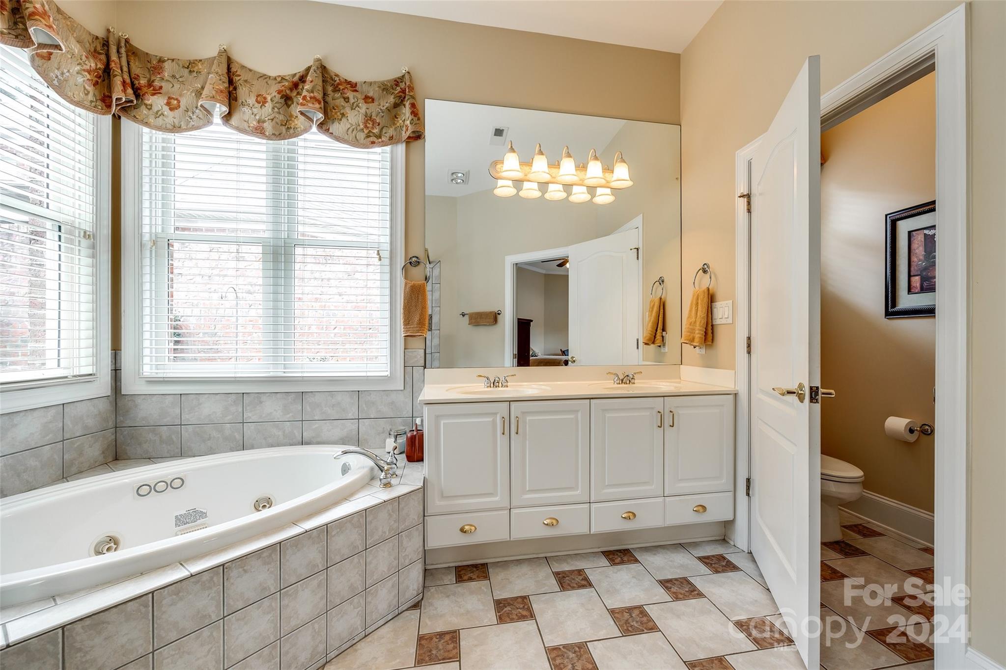 Laurel Creek - Residential