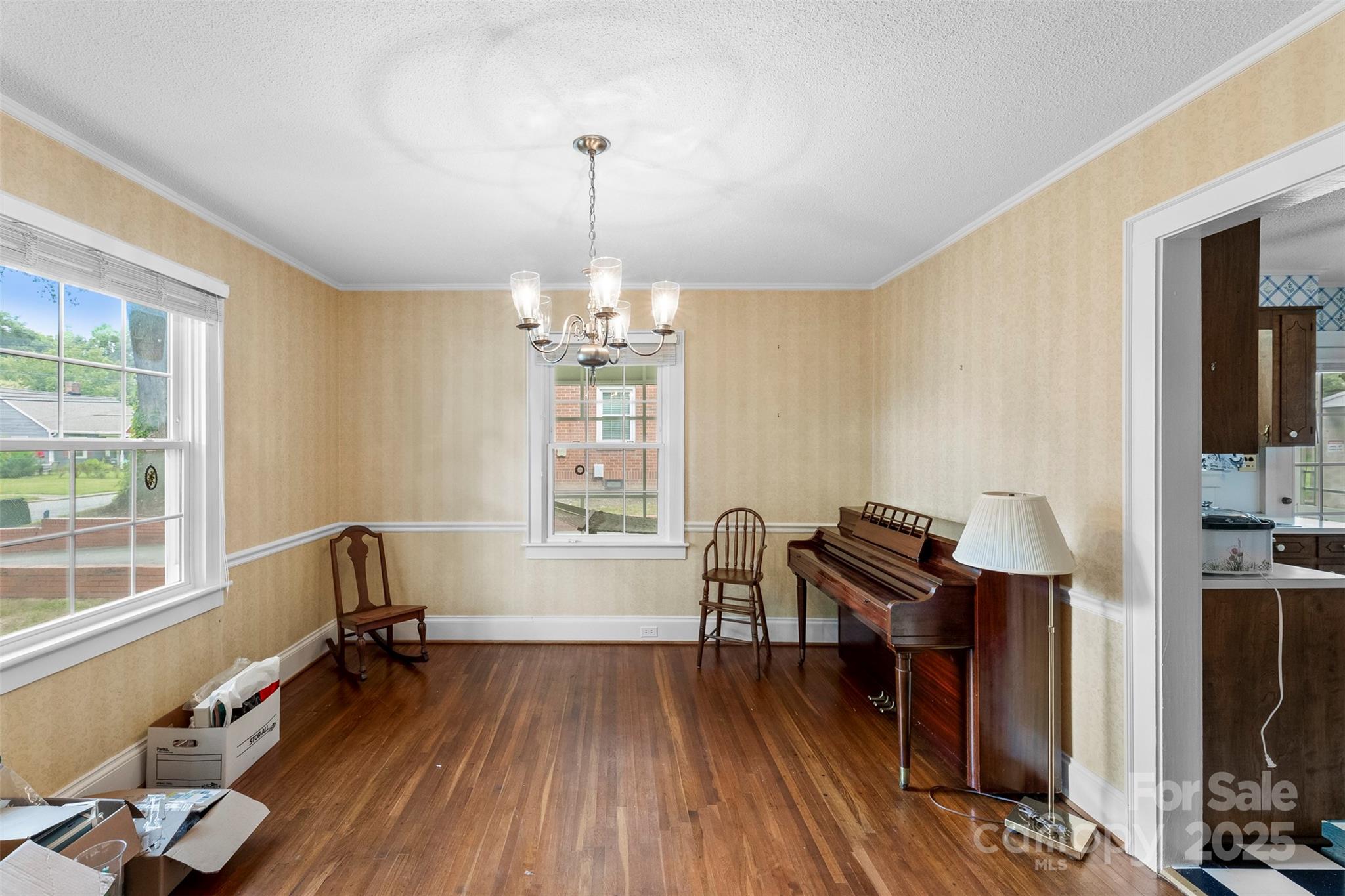 108 S Belvedere Avenue