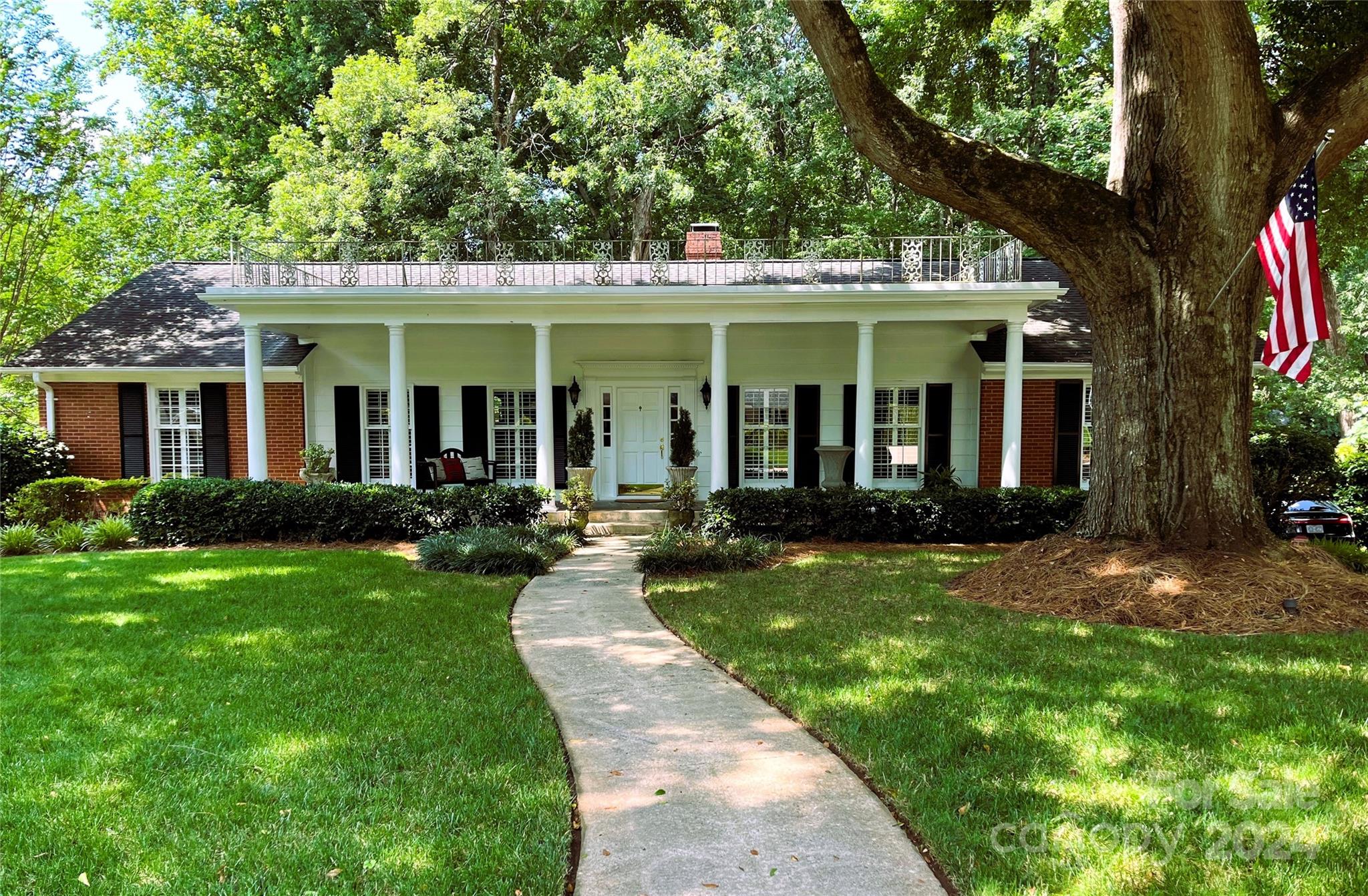 Singing Springs - Residential