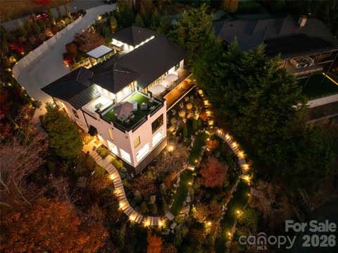 Photo of 12 Sunset Summit, Asheville, NC 28804 (MLS # 4329108)