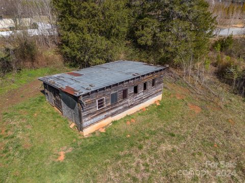 A home in Mill Spring