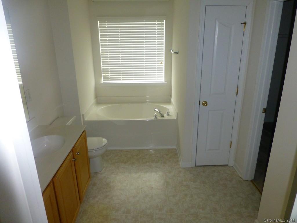 Southampton Commons - Residential Lease