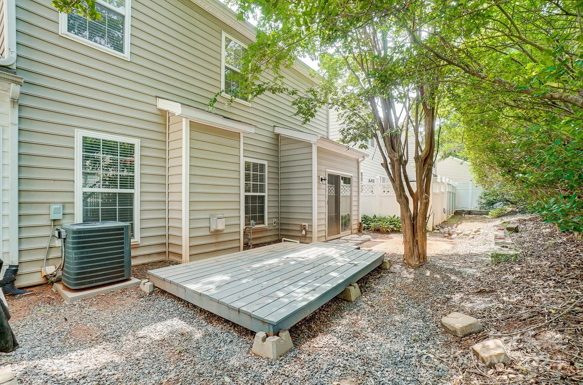 Villages Of Avonlea - Residential