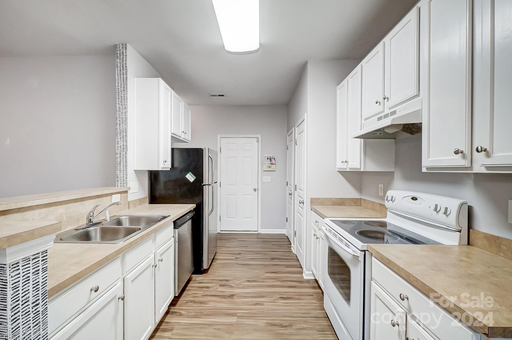 Villages Of Avonlea - Residential