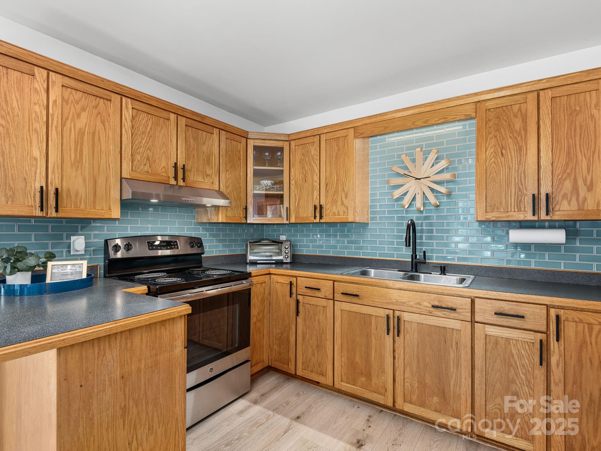 15 Lawterdale Road
