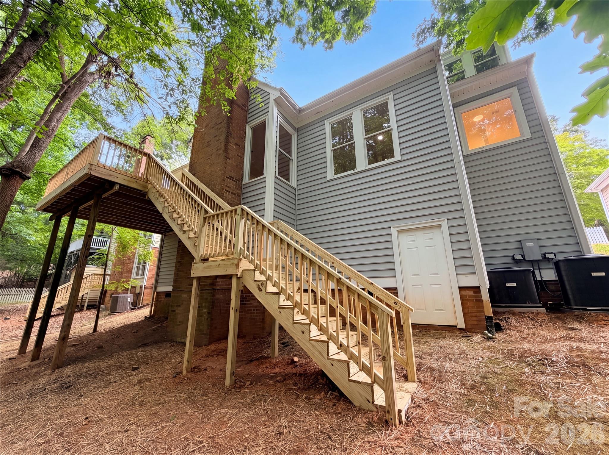5908 Bookbinders Lane