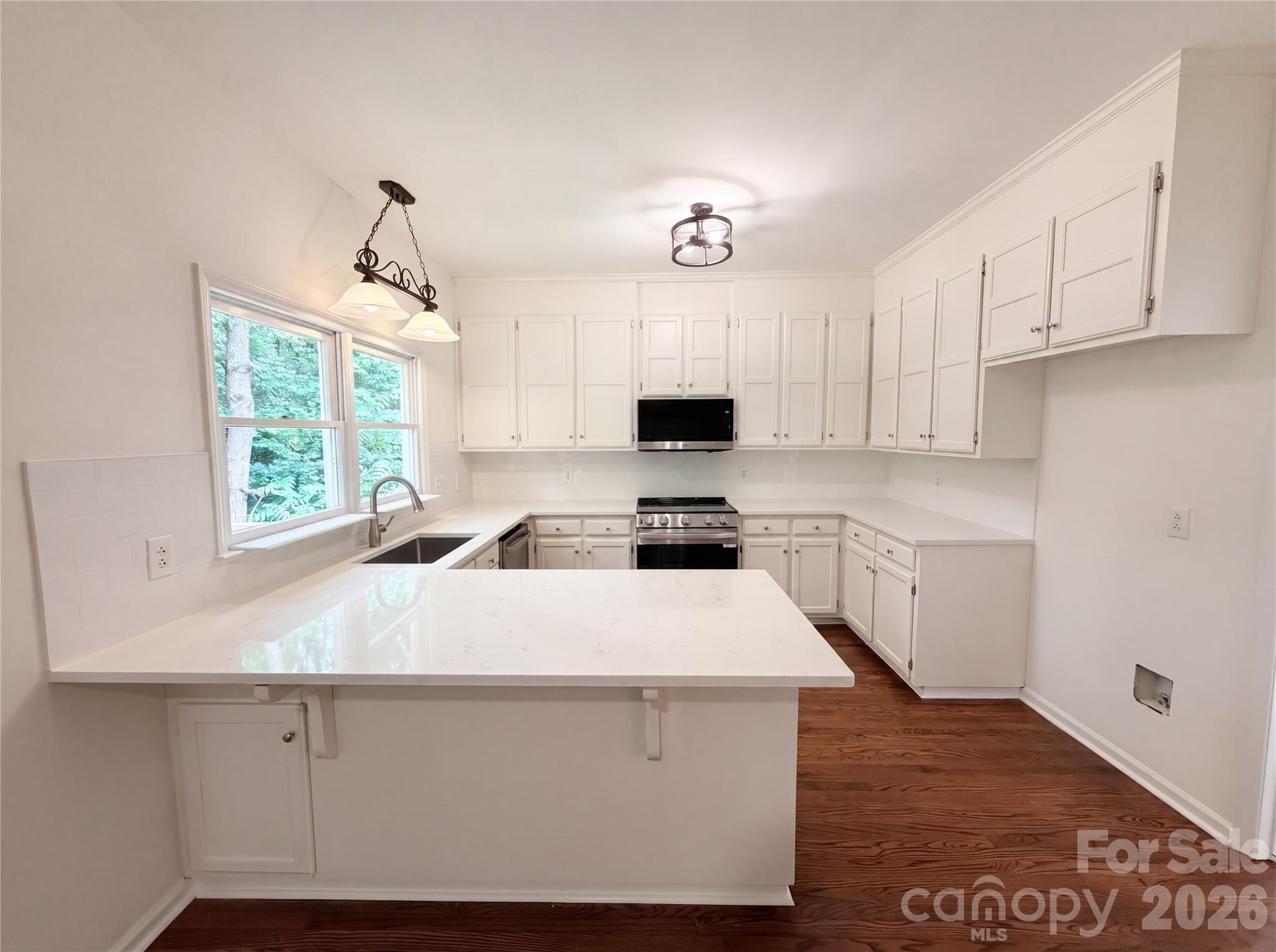 5908 Bookbinders Lane