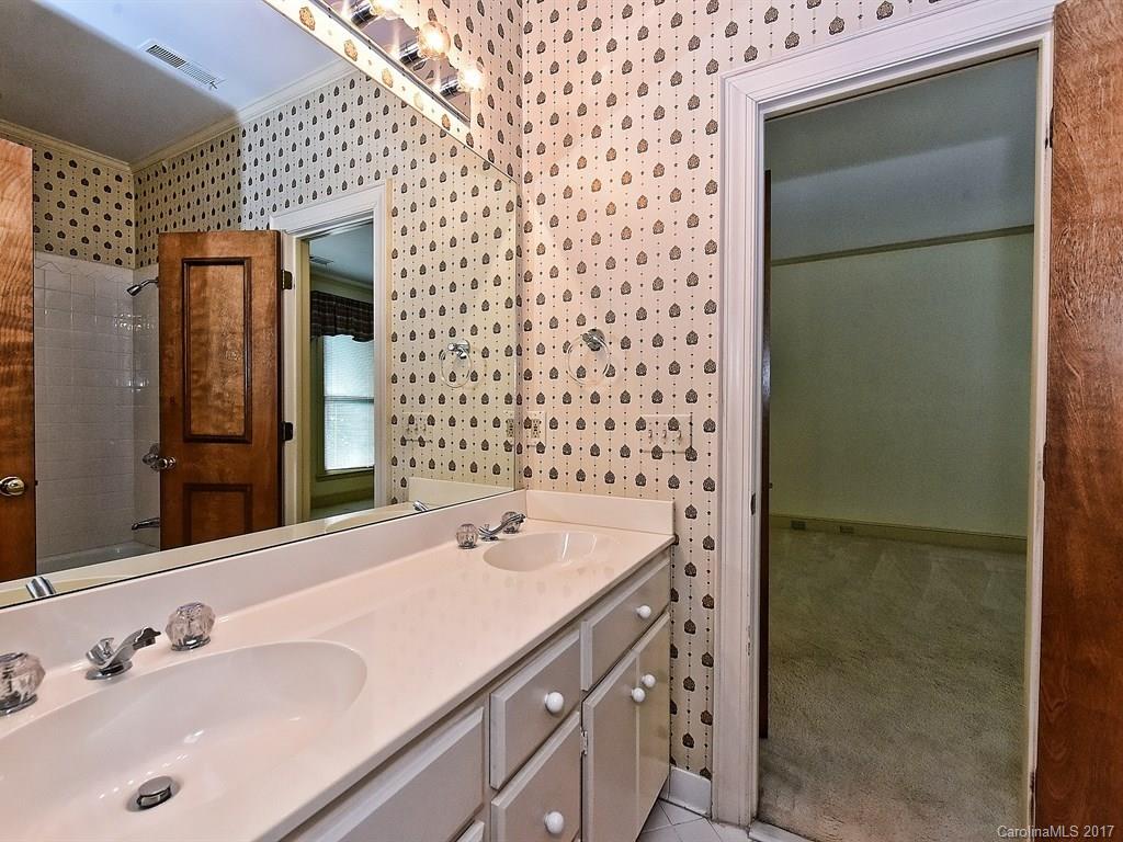 Quail Hollow - Residential
