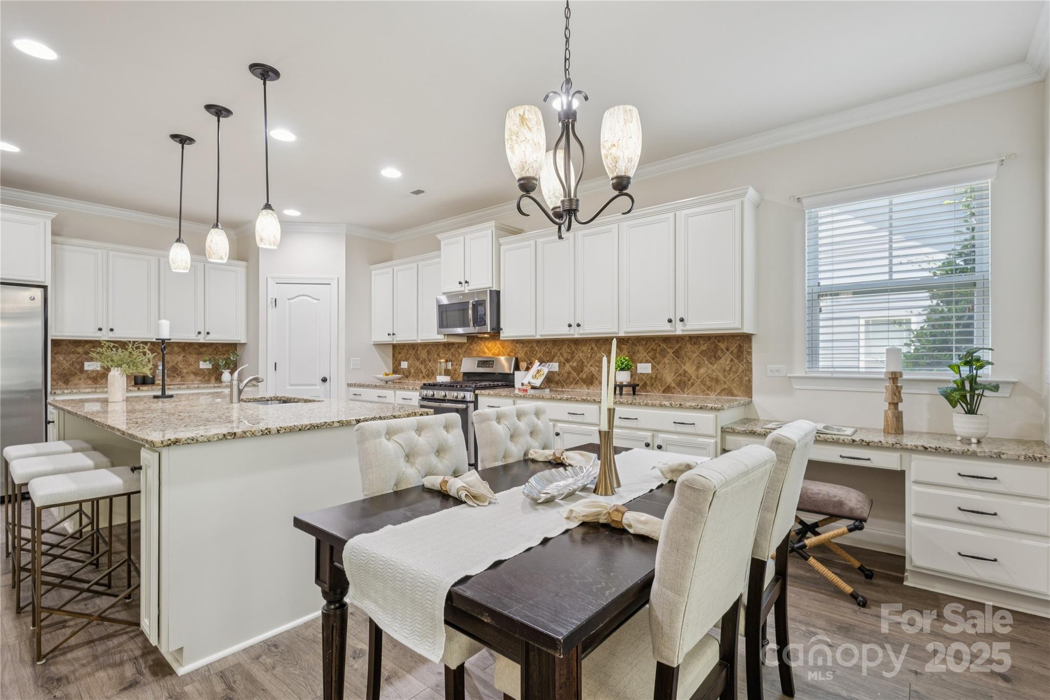 Hawks Creek - Residential