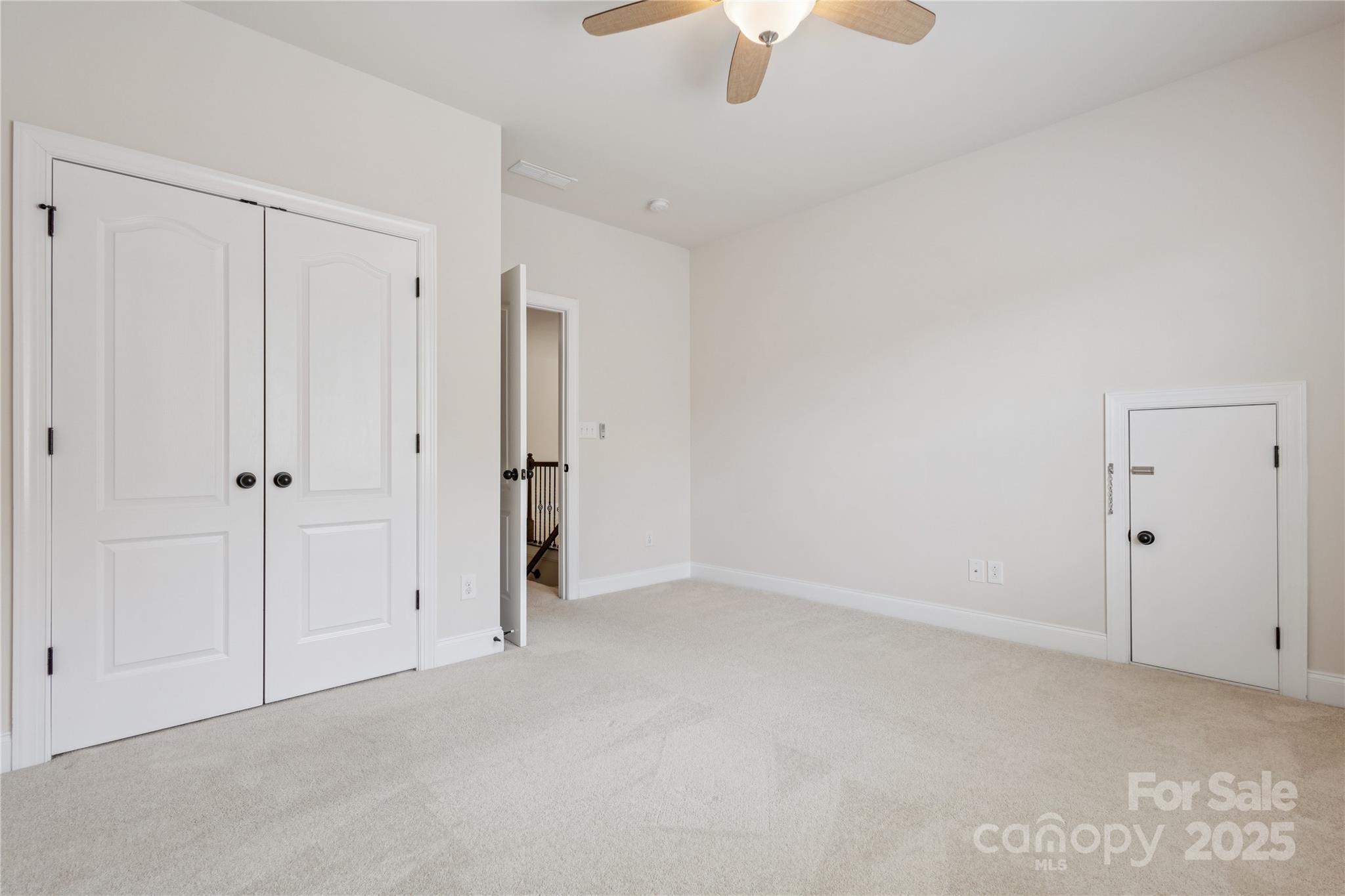 Hawks Creek - Residential