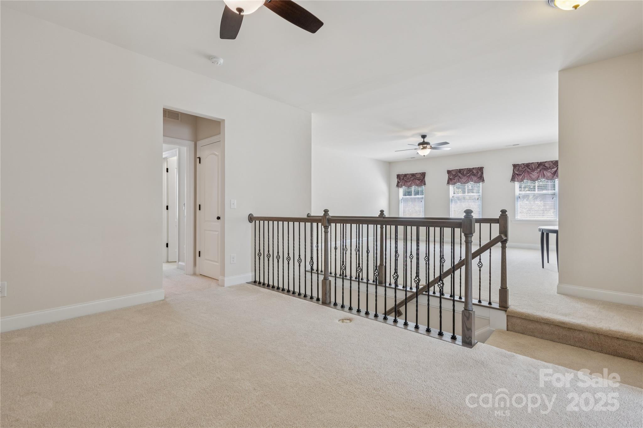 Hawks Creek - Residential