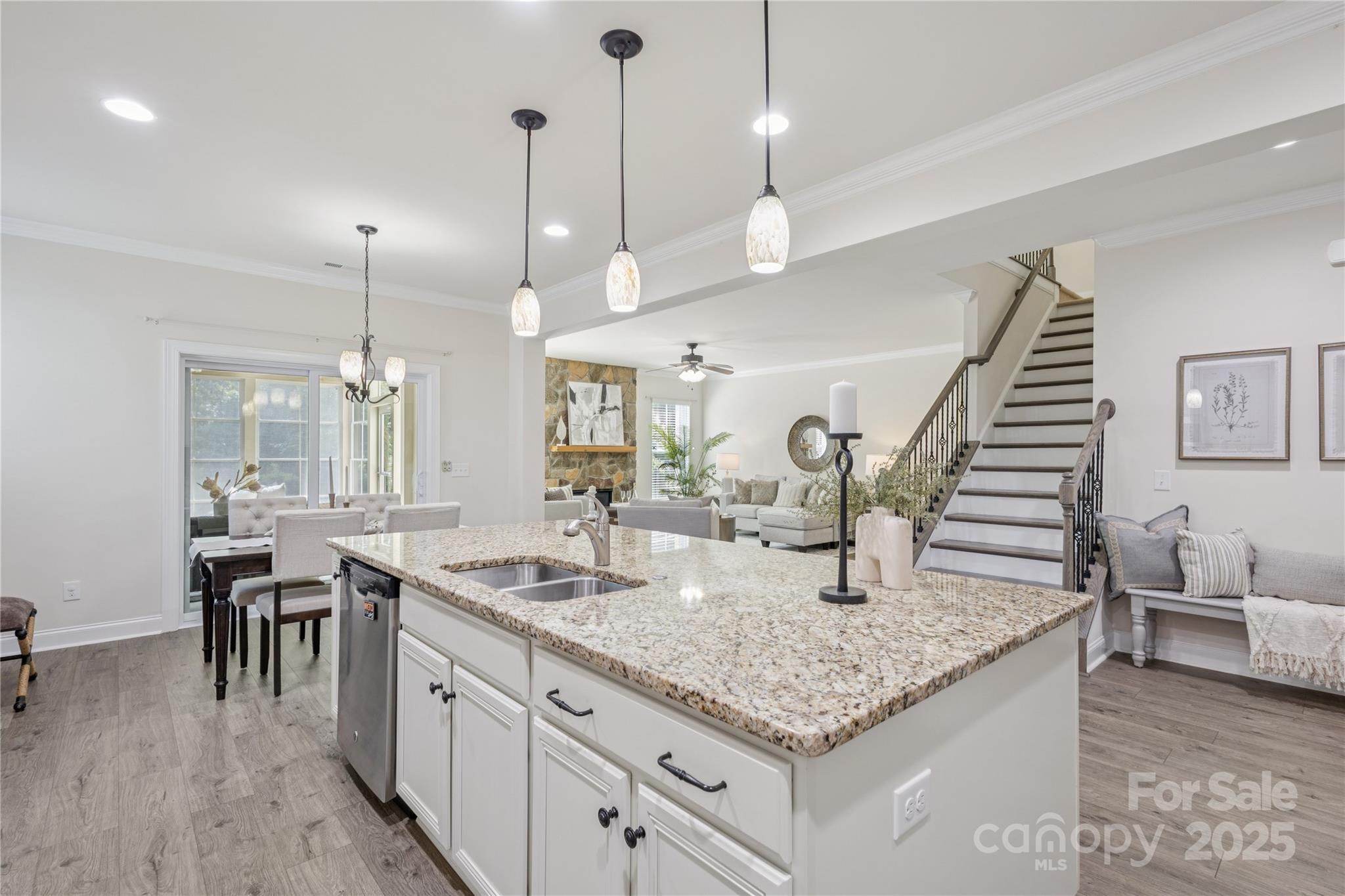 Hawks Creek - Residential