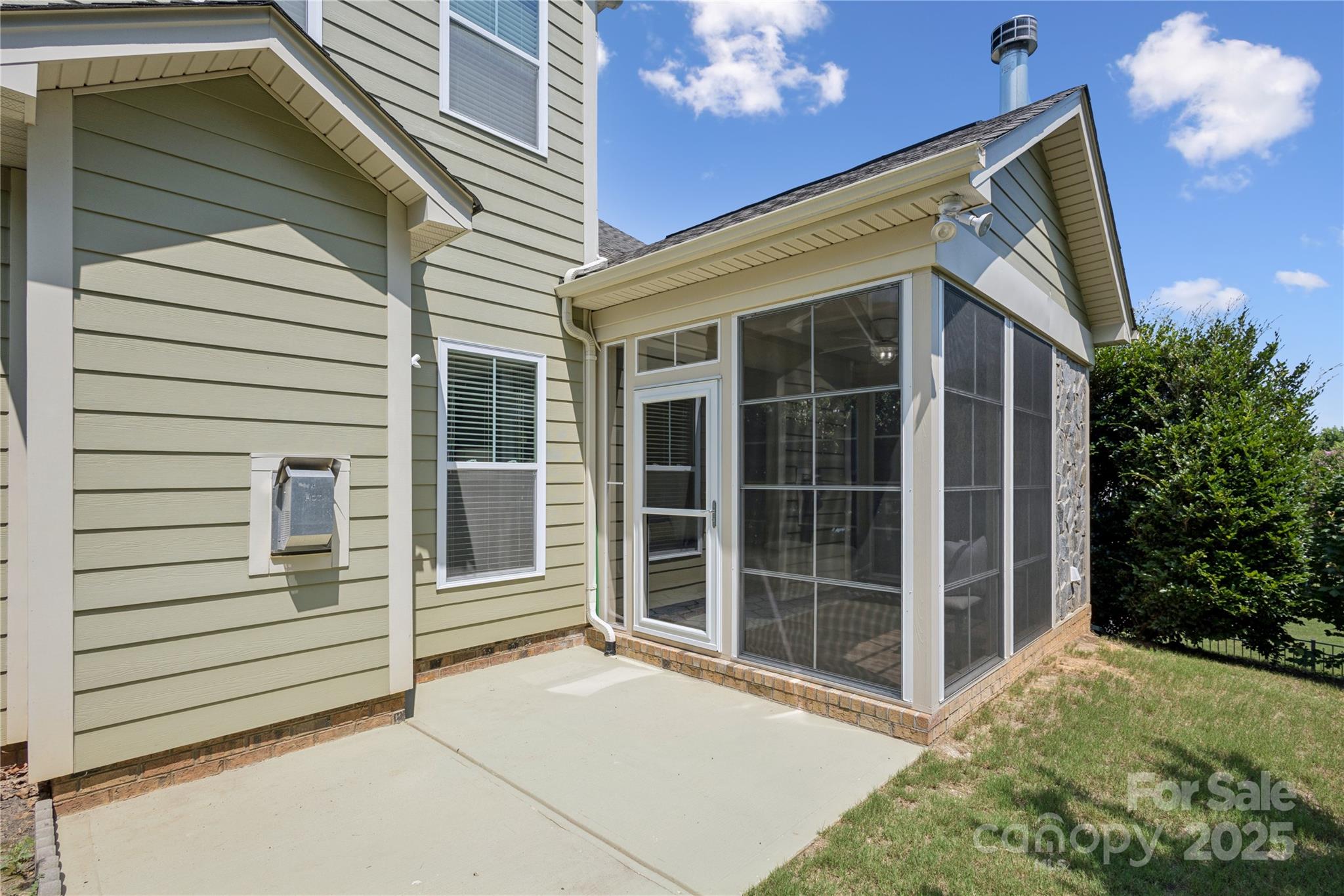 Hawks Creek - Residential