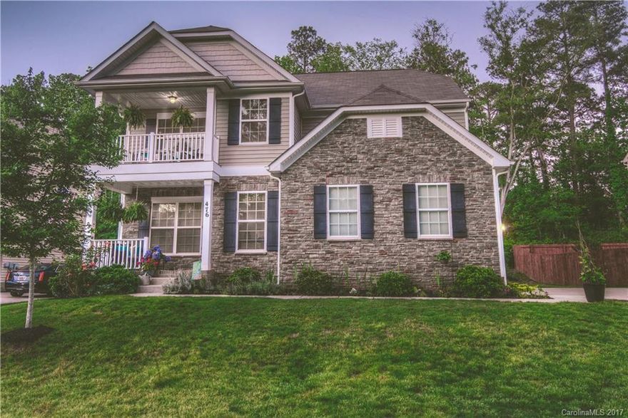 Welcome Home to this Sweetwater Plantation Beauty! Double Front Porch, Gorgeous Stonework, Side Load Garage - this home has it all!  Featuring Chef’s Kitchen w/Granite Countertops, SS Appliances, Custom Glass, and Backsplash. It Opens up to the Great Room-Perfect for Entertaining! Private Owner’s Retreat Upstairs w/Tray Ceiling. 3 Oversized Bedrooms plus Loft Up. Awesome Amenities including a Swimming Pool, Nature Trails & Green space throughout the neighborhood. You don’t want to miss this one!