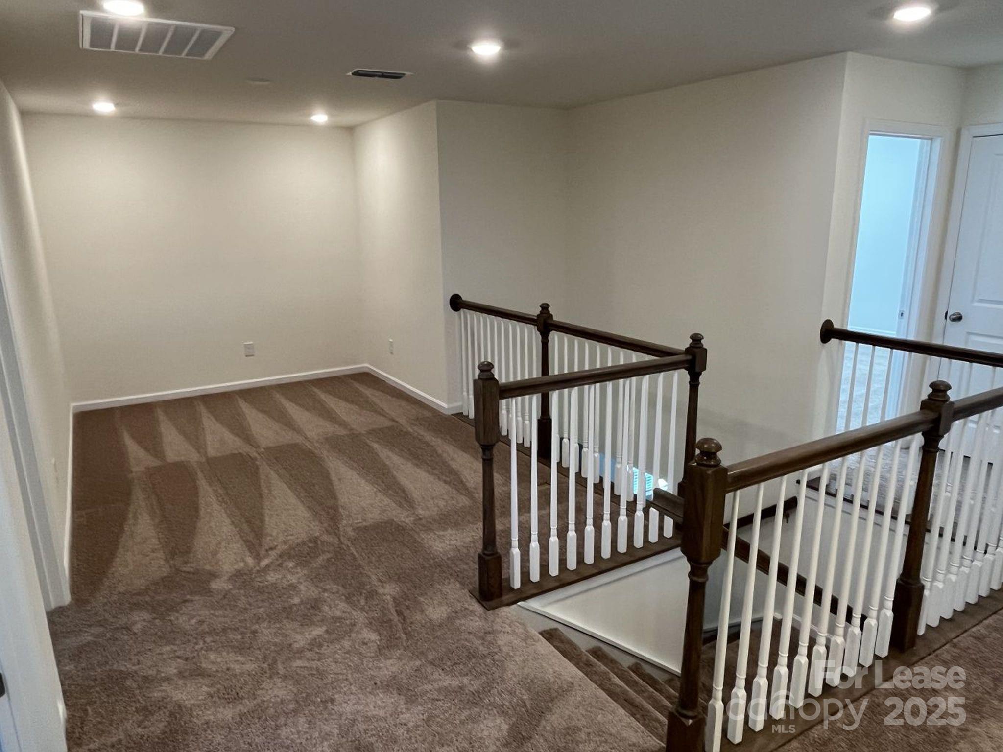 Stallings Brook - Residential Lease