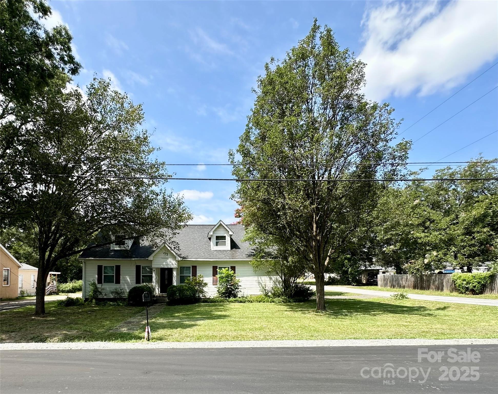 Royal Oaks - Residential