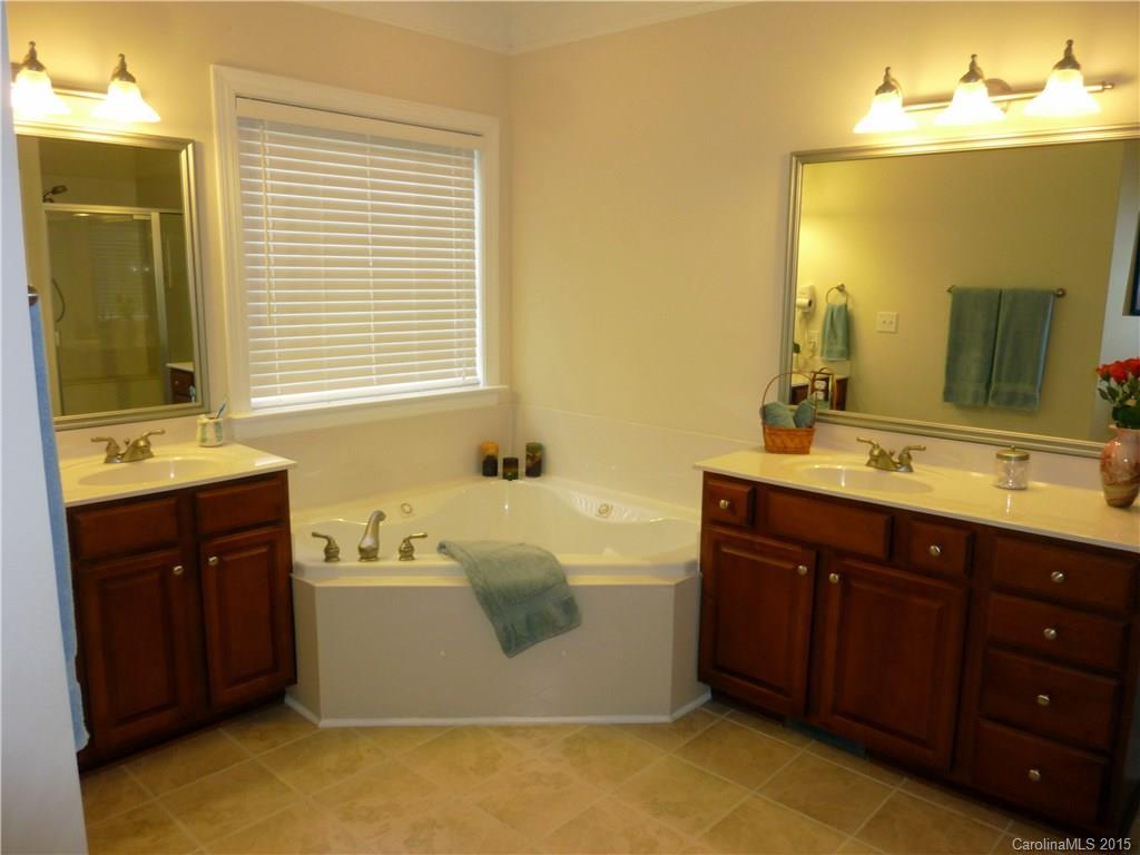 Ashland Oaks - Residential