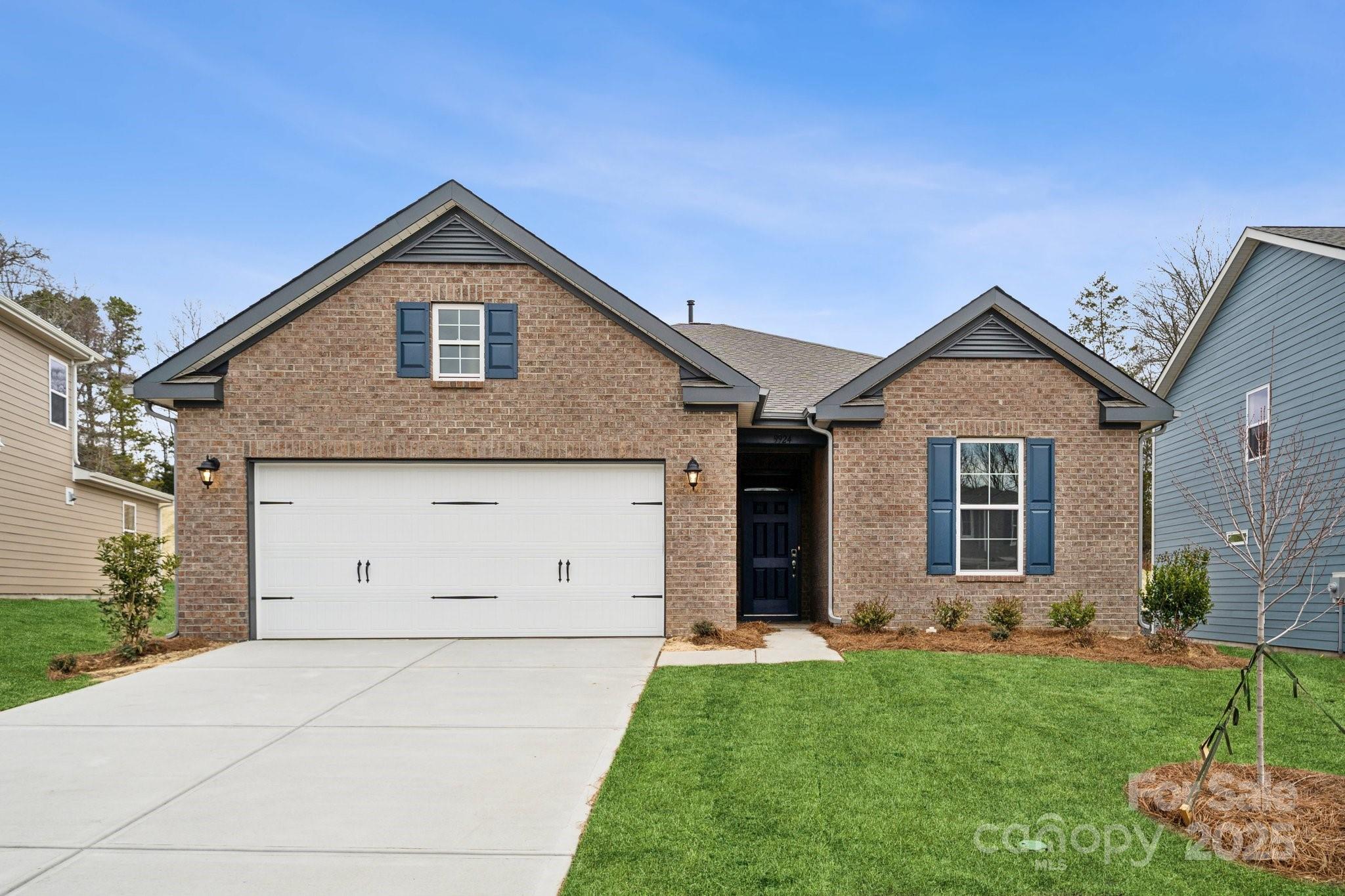 9924 Manor Vista Trail