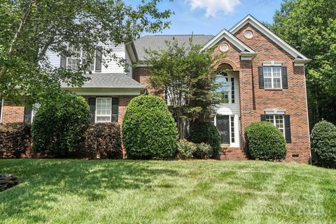 Photo of 7213 Three Wood Drive, Matthews, NC 28104 (MLS # 4296973)