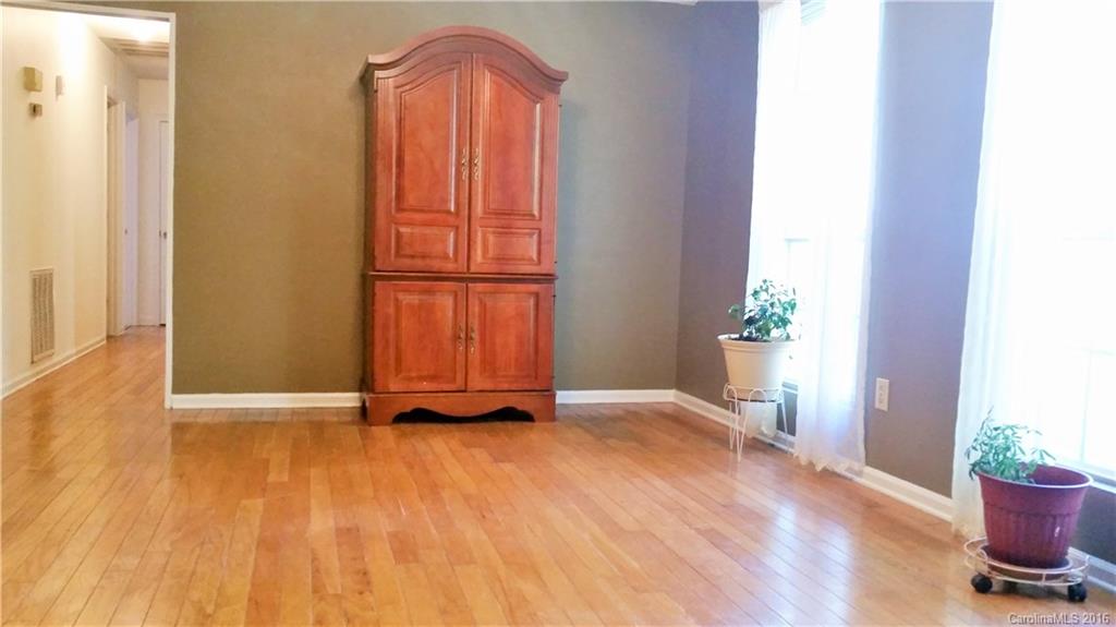 Kingsbury Acres - Residential