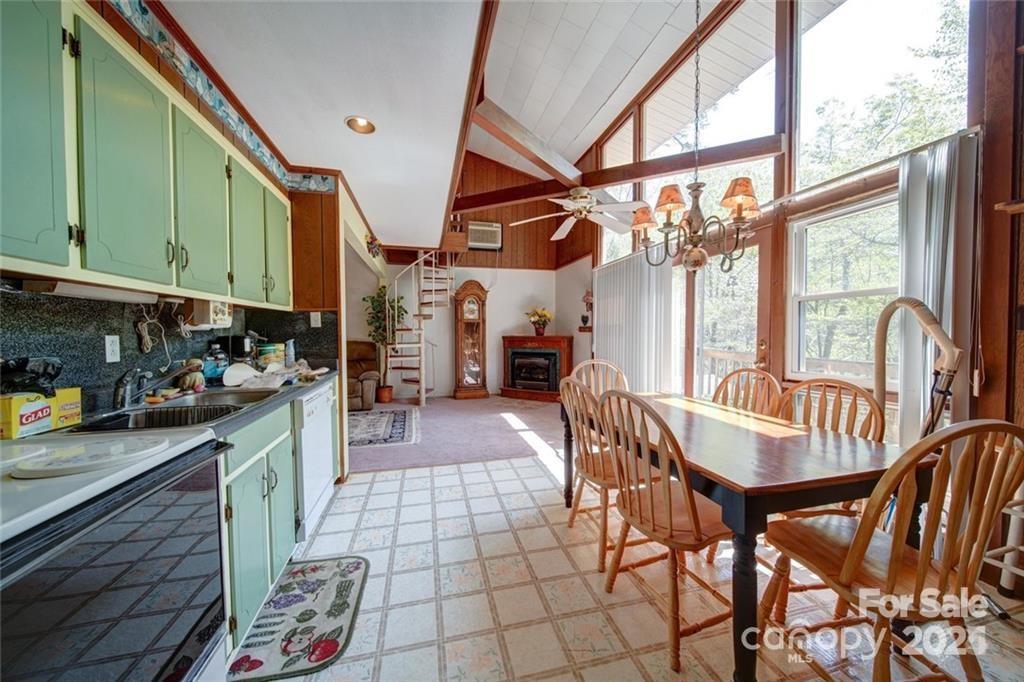 Holiday Shores - Residential