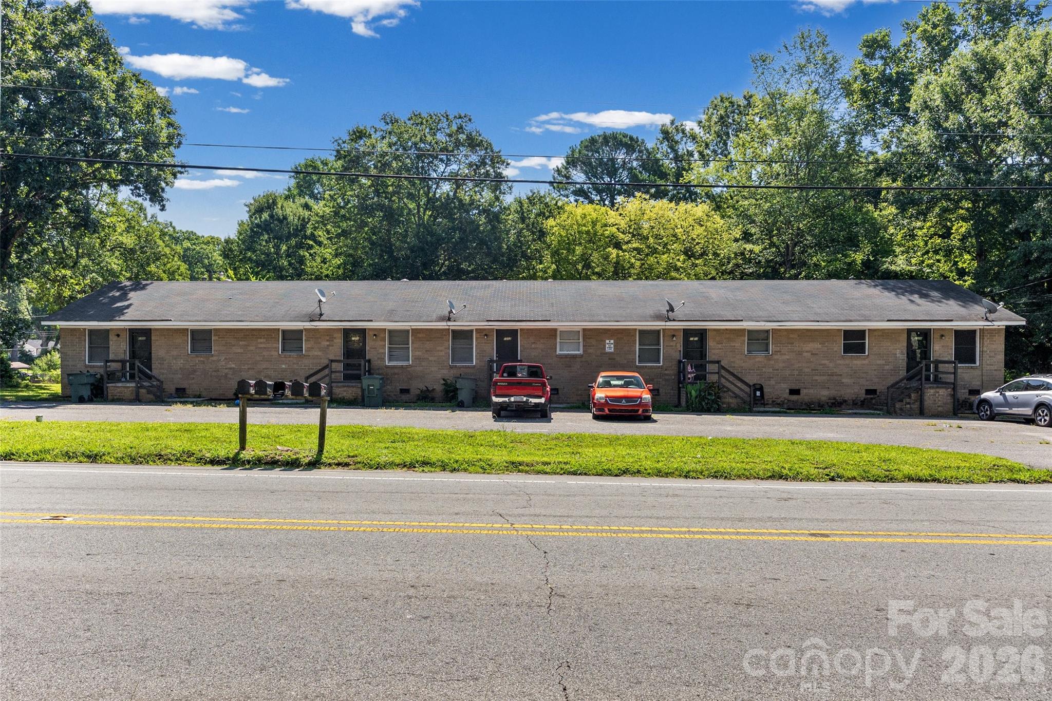 1308 Linwood Road