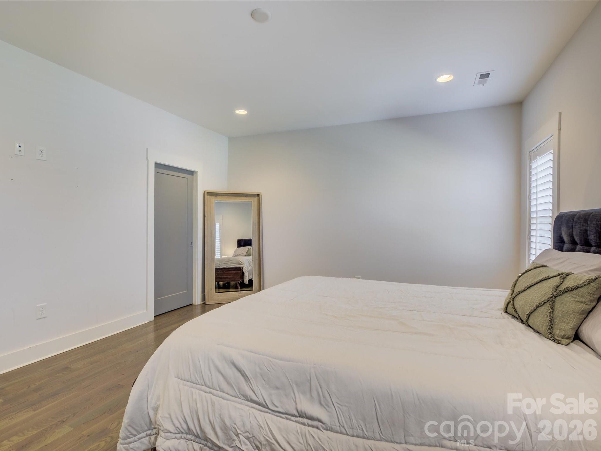 Villa Heights - Residential