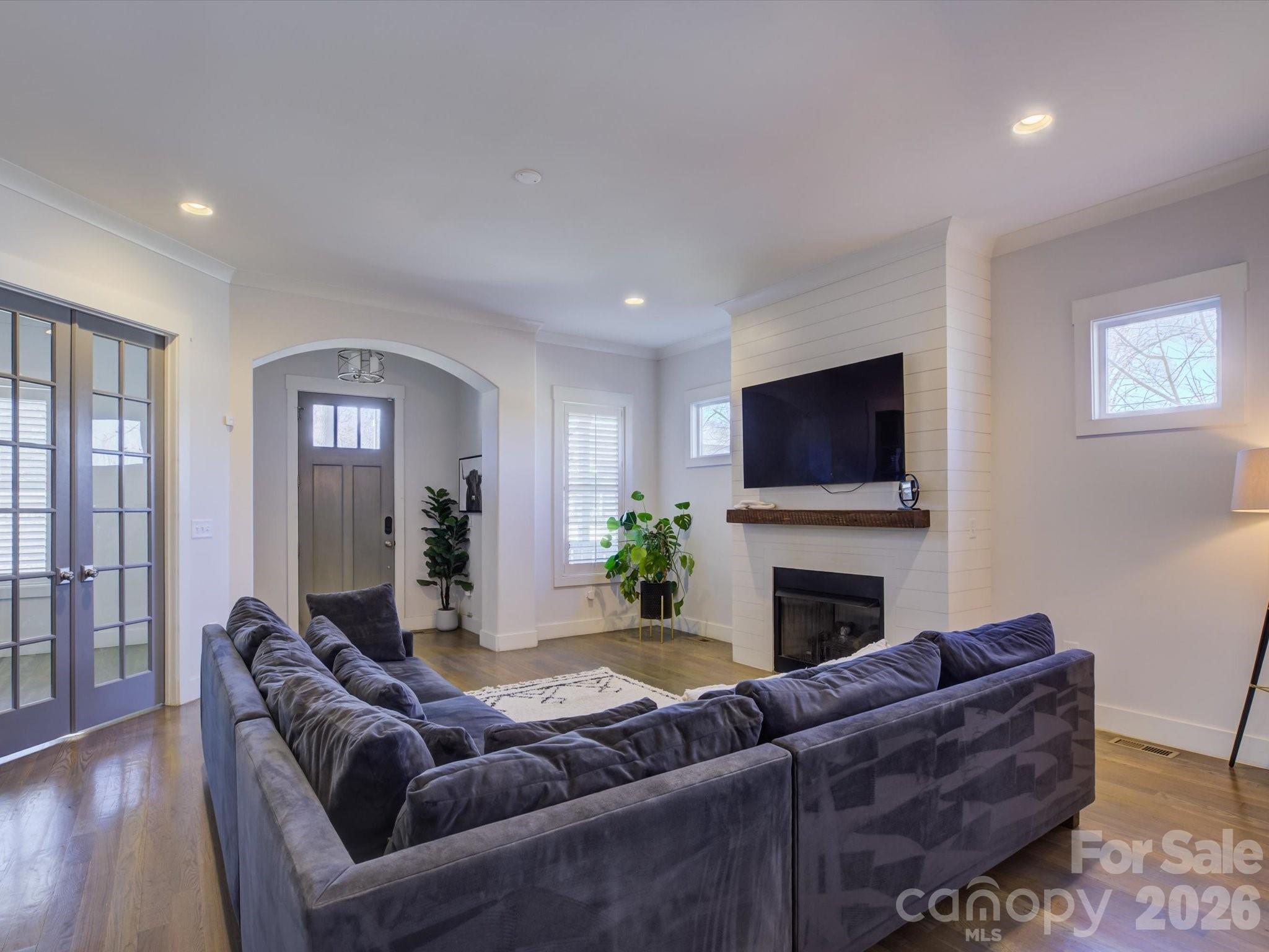 Villa Heights - Residential