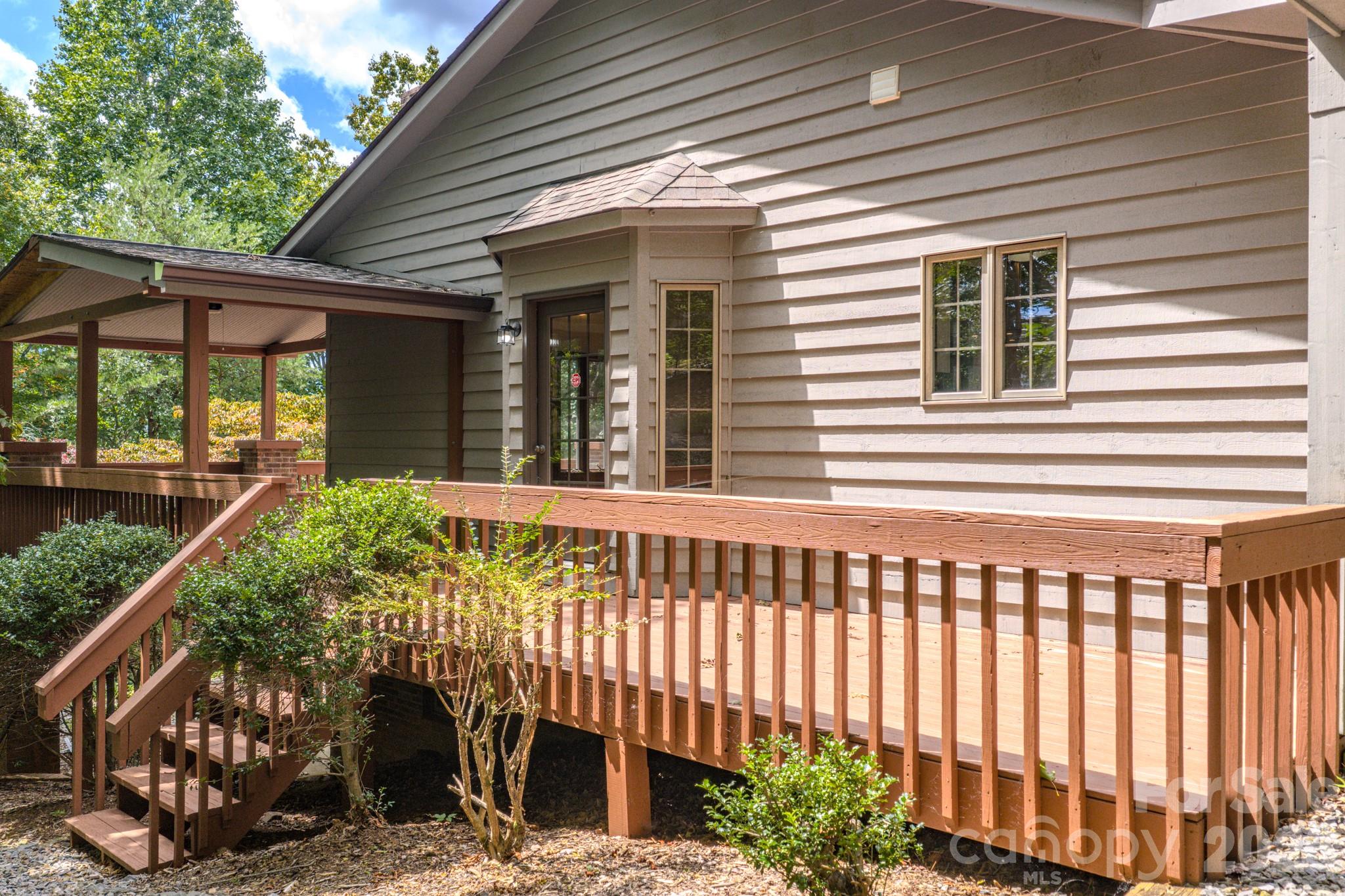 Woodside Hills - Residential