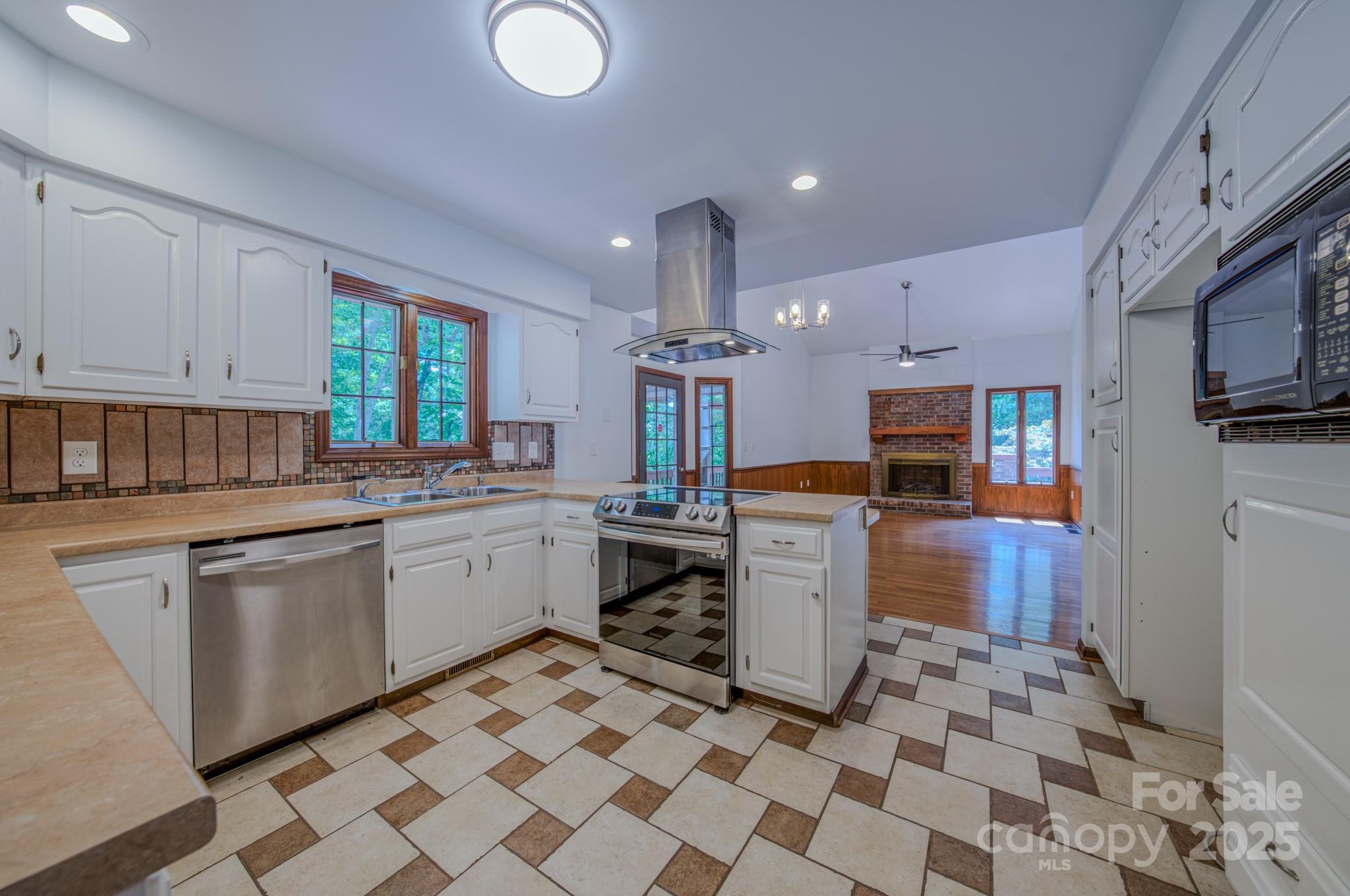 Woodside Hills - Residential