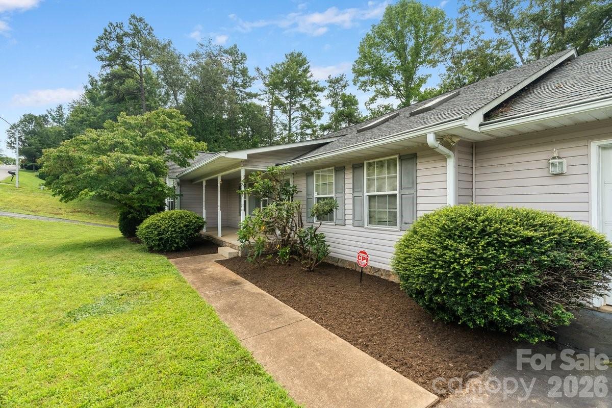 27 Red Maple Drive