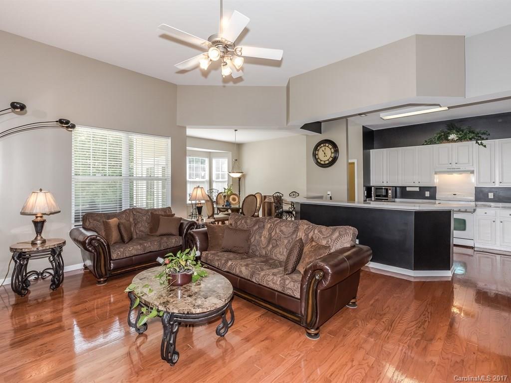 Ridge Pointe - Residential