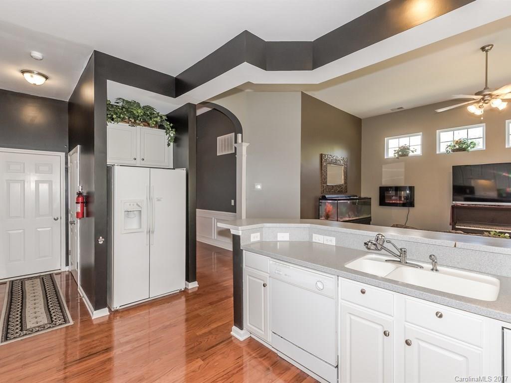 Ridge Pointe - Residential