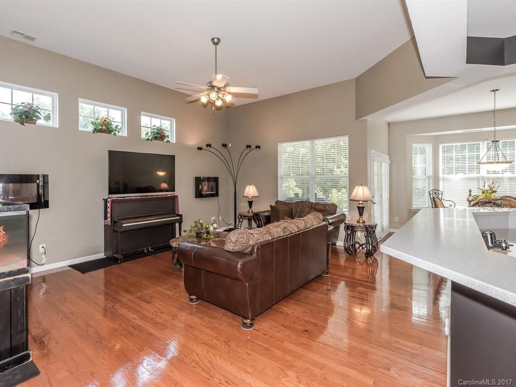 Ridge Pointe - Residential