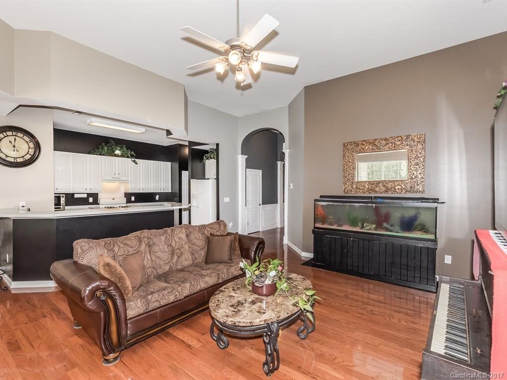 Ridge Pointe - Residential