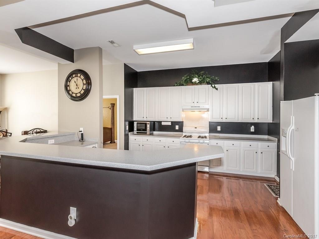 Ridge Pointe - Residential