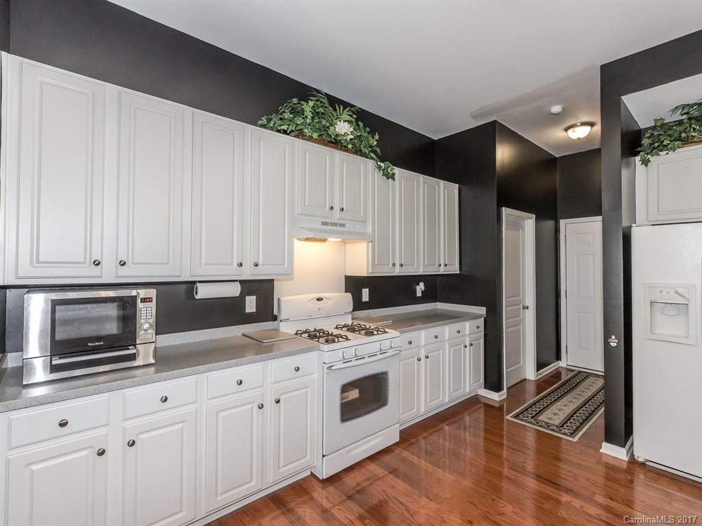 Ridge Pointe - Residential