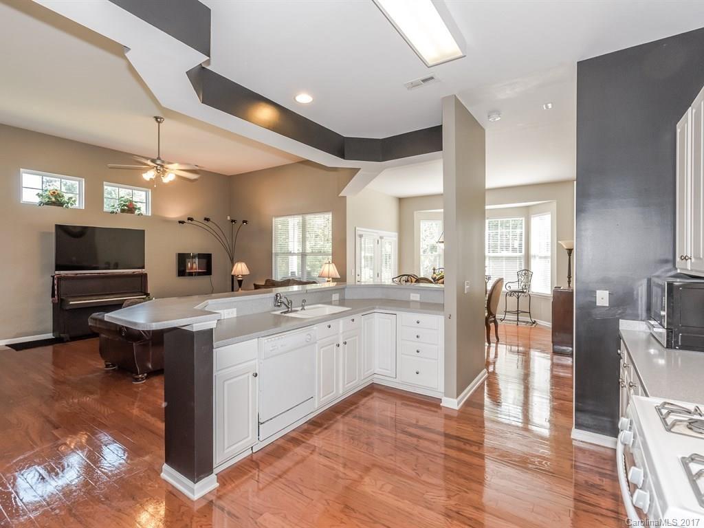 Ridge Pointe - Residential