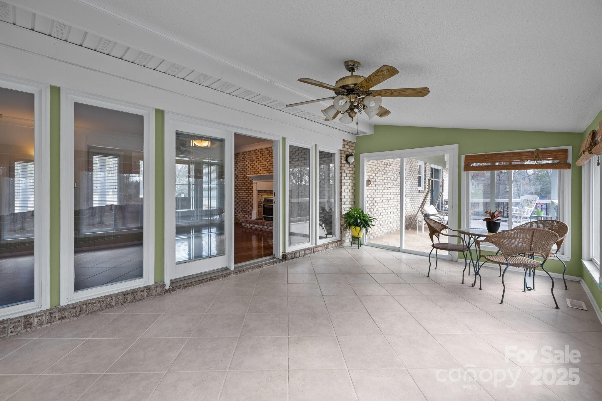 Caroline Acres - Residential