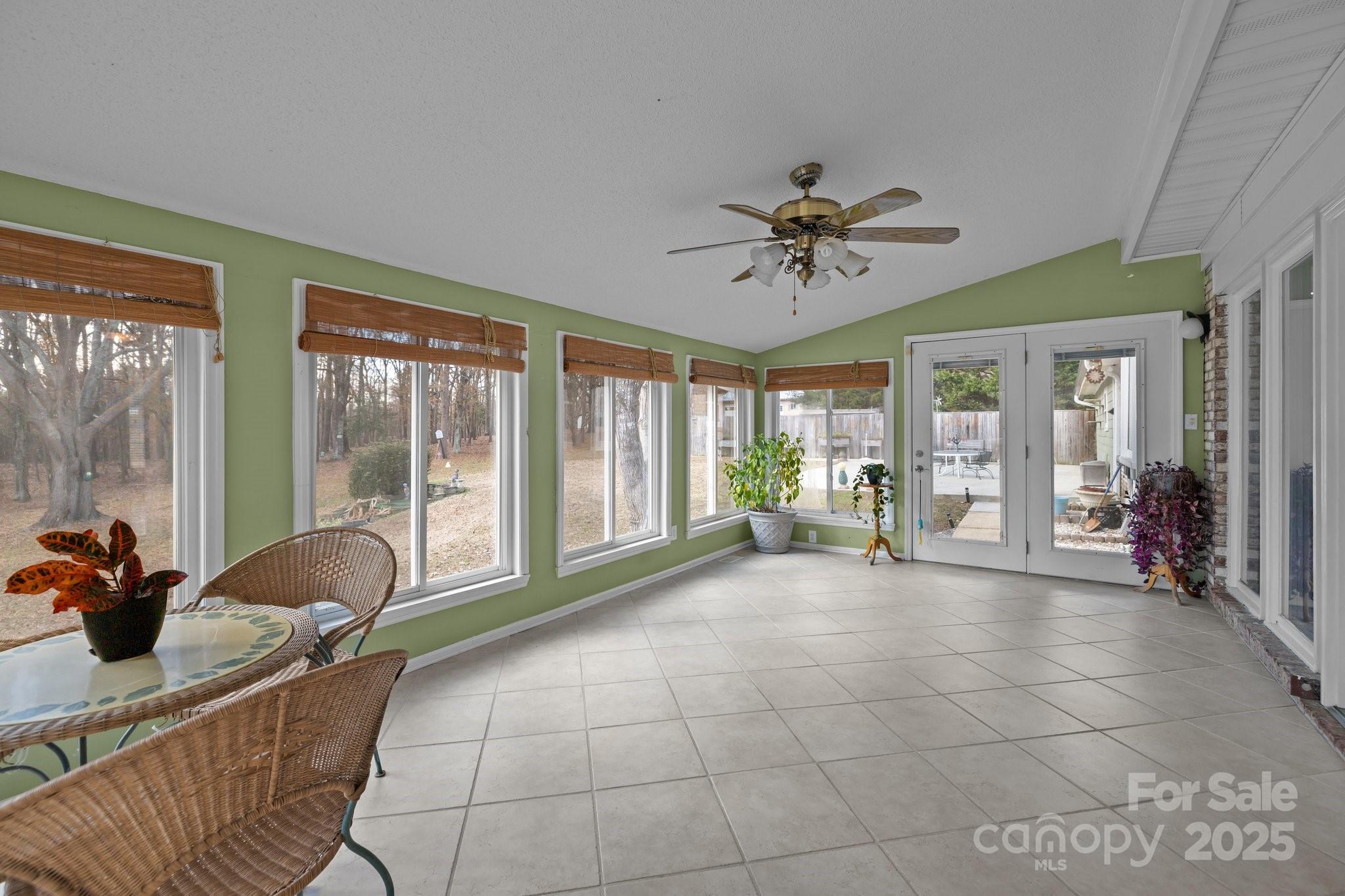 Caroline Acres - Residential