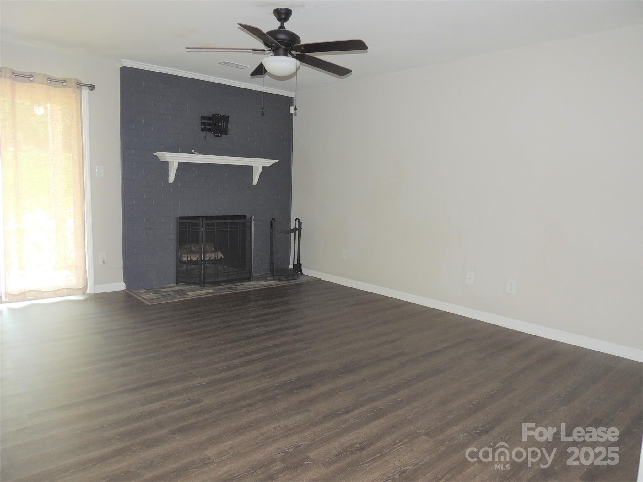 9252 Kings Canyon Drive