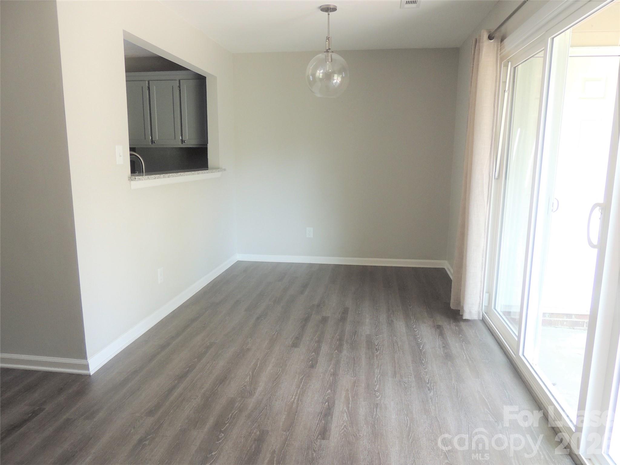 9252 Kings Canyon Drive