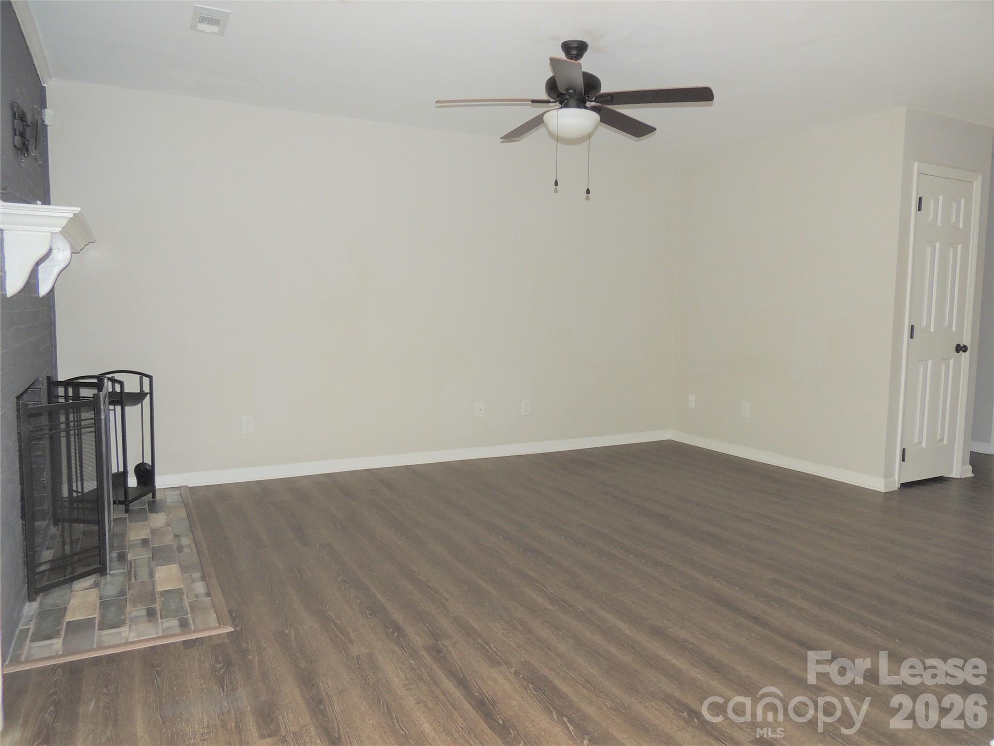 9252 Kings Canyon Drive