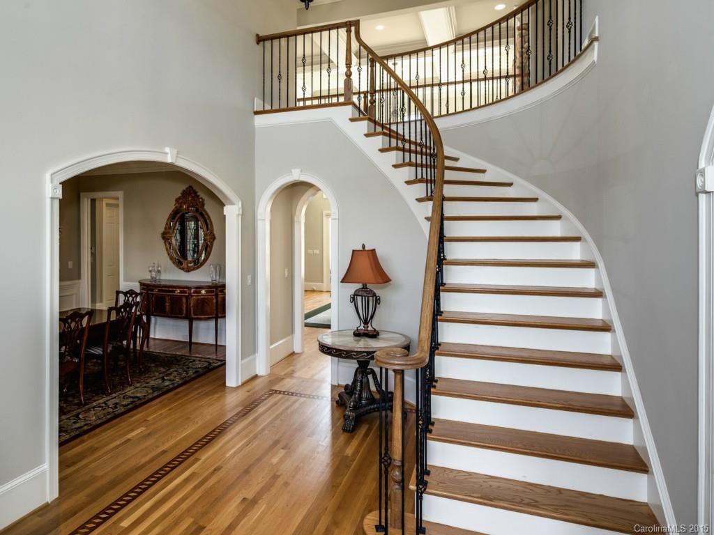 The Peninsula - Residential