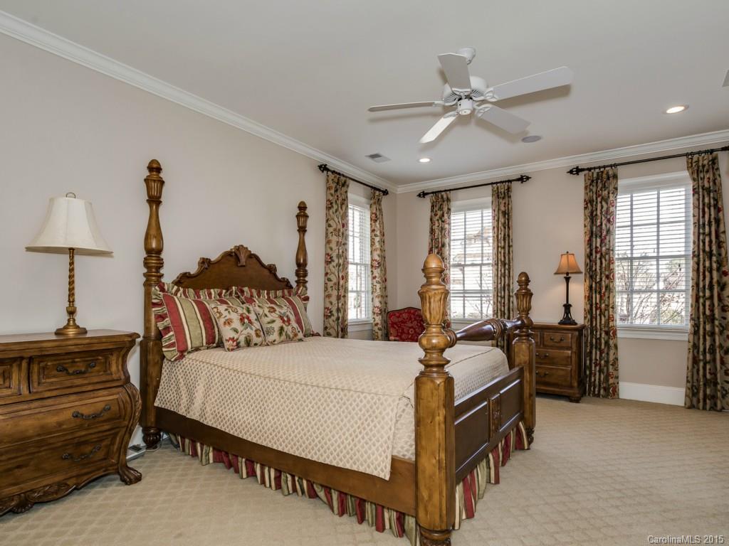 The Peninsula - Residential